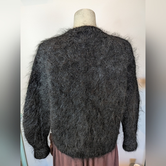 Vintage Hand Knit Mohair Wool Cardigan Sweater Black  Woman's Size 1x 14/16 - Picture 8 of 10
